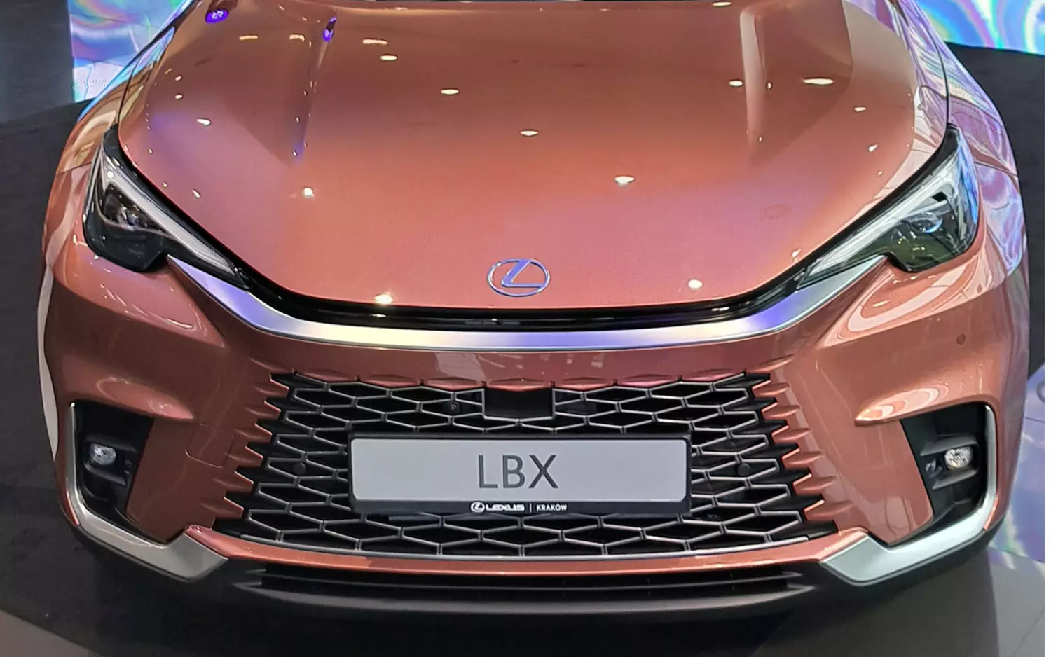 Lexus LBX.  Oto jak działa system infotainment