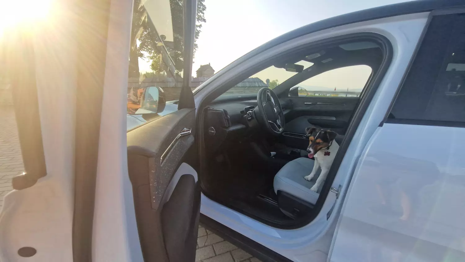Wnętrze Volvo EX30 to prawdziwa uczta dla miłośników skandynawskiego designu. Fot. Jacek Jurecki