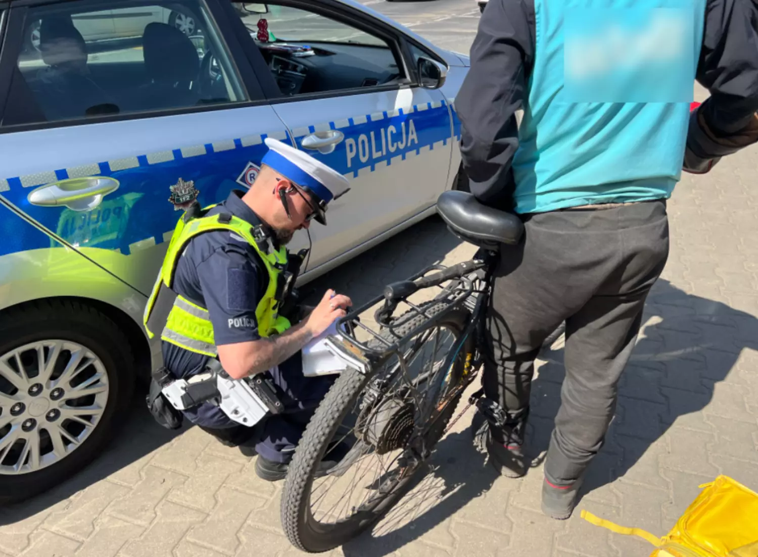 Policjanci skontrolowali 52 pojazdy, z których 4 nie zostały dopuszczone do dalszego ruchu. Fot. policja