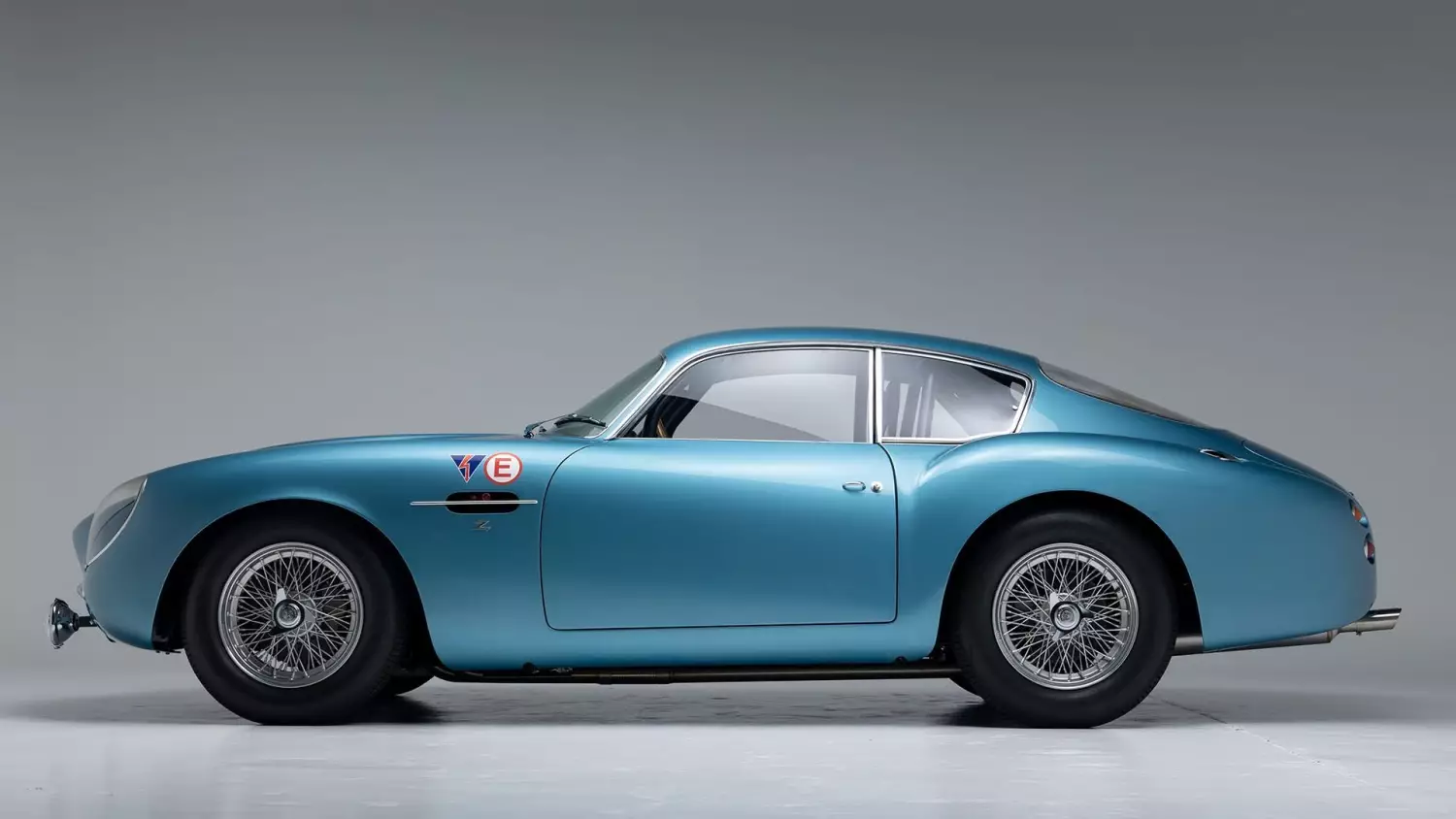 DB4 GT Zagato Continuation. Fot. Broad Arrow Auctions 