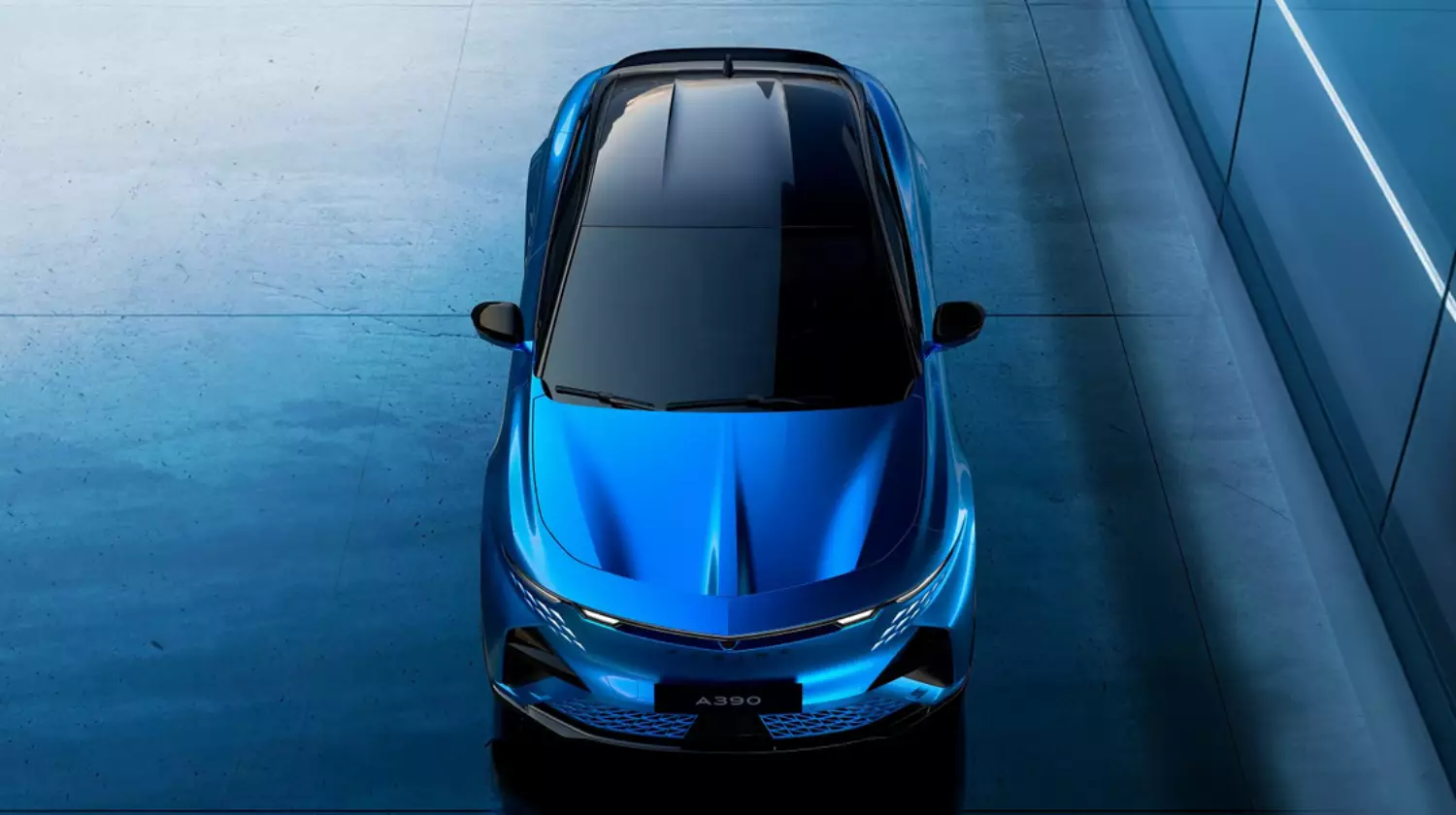 Alpine A390