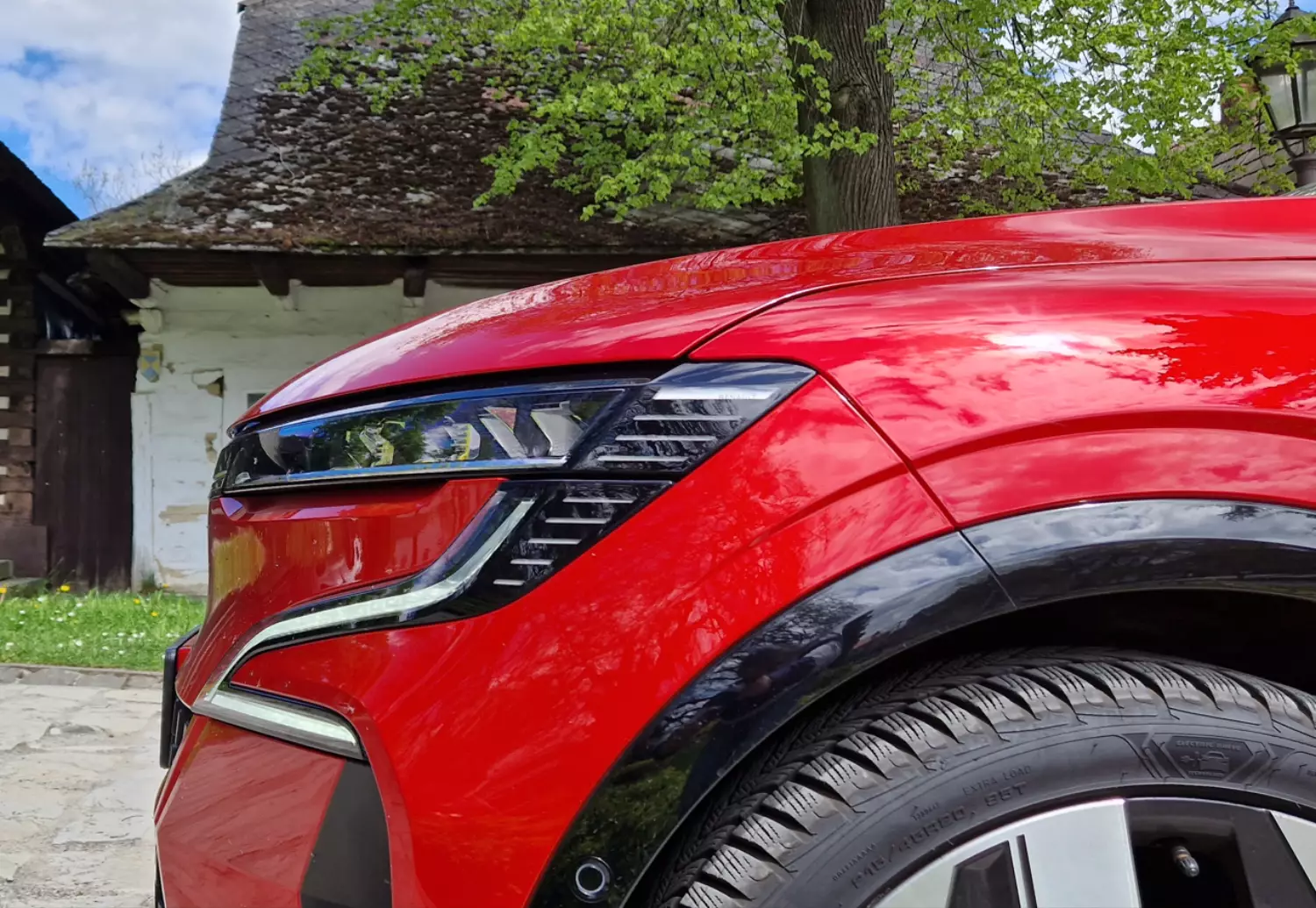 w 2030 roku w Polsce zarejestrowanych może być blisko 800 tys. pojazdów elektrycznych i hybrydowych typu plug-in Fot. Jacek Jurecki