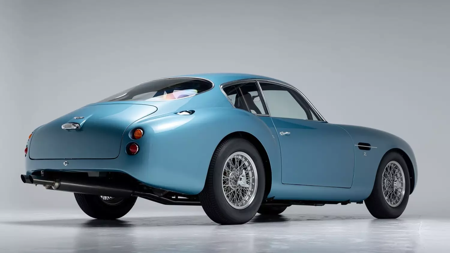  DB4 GT Zagato Continuation. Fot. Broad Arrow Auctions 