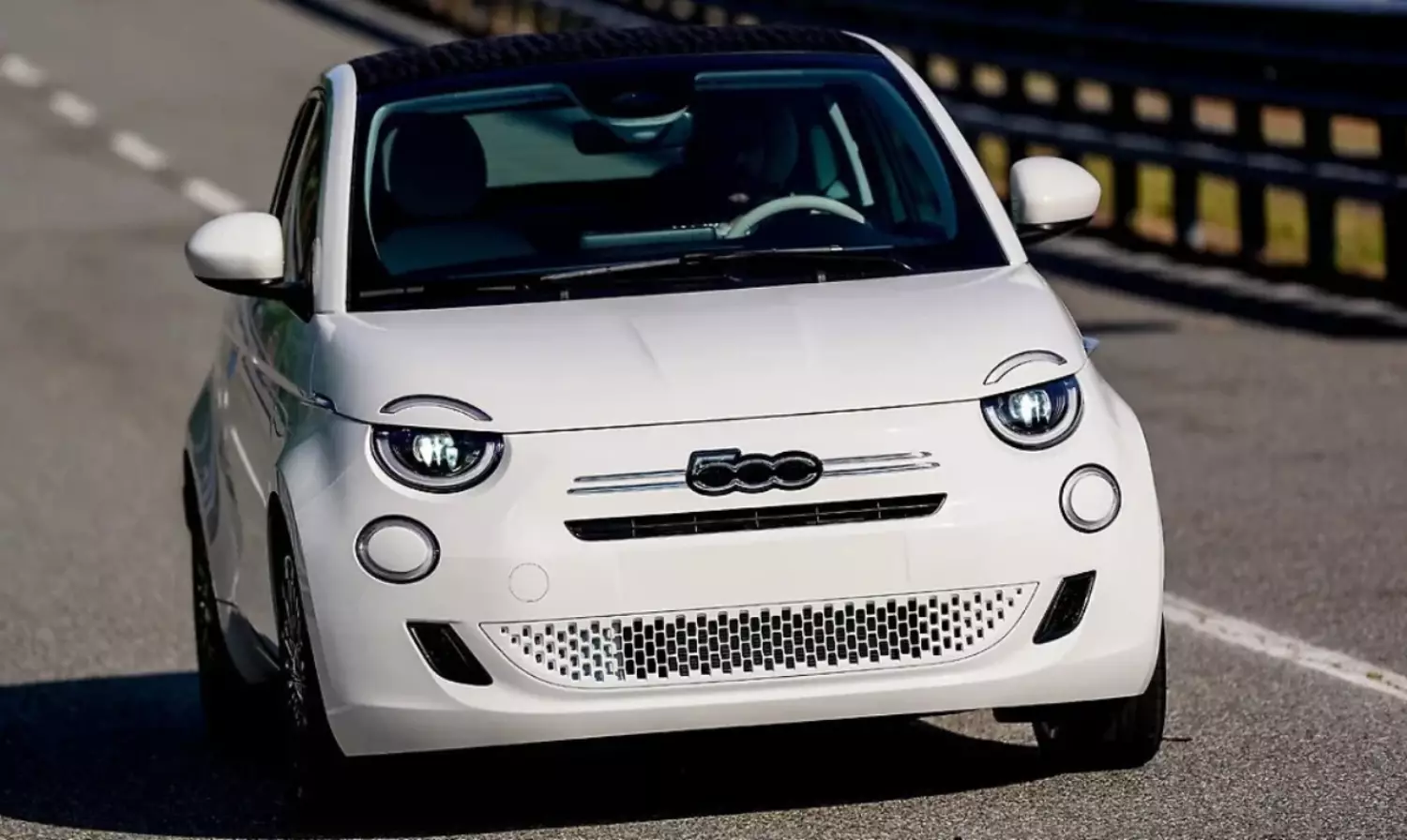  Fiat 500 Hybrid