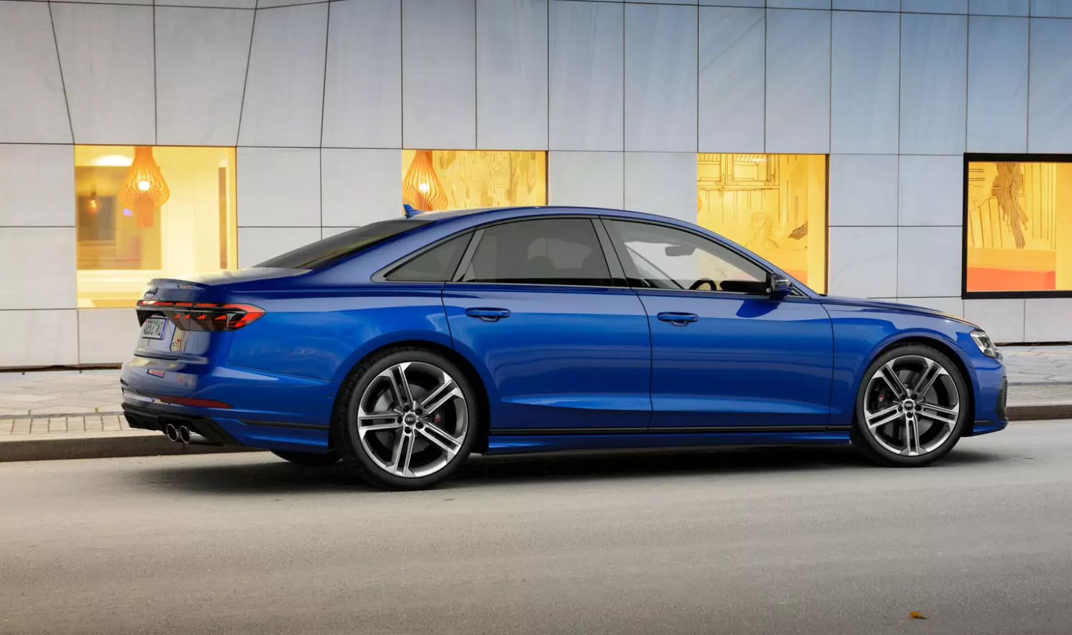Audi S8