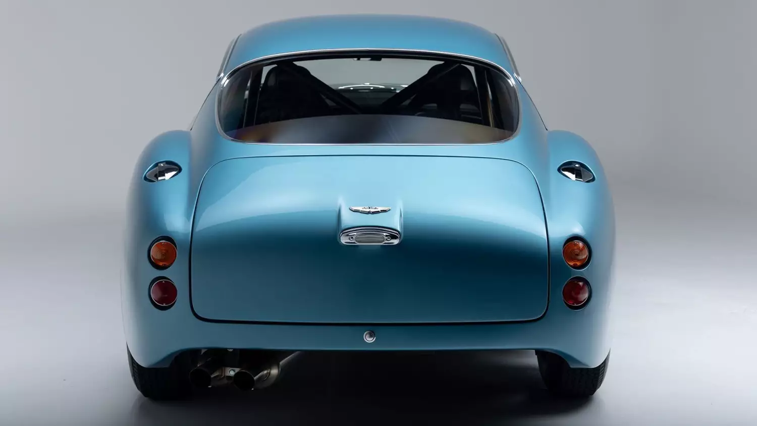  DB4 GT Zagato Continuation. Fot. Broad Arrow Auctions 